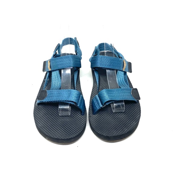 Free Waters - Picture 2 of 8